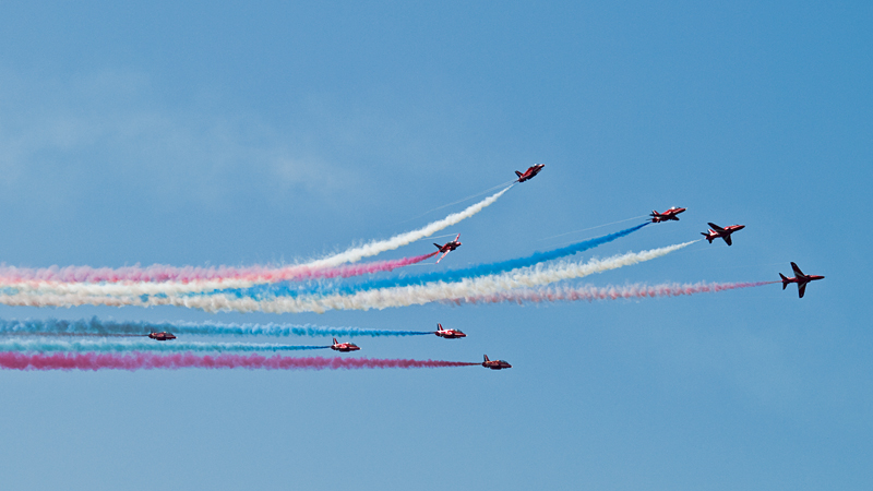 114_Radom_Air Show_Red Arrows na British Aerospace Hawk T1.jpg